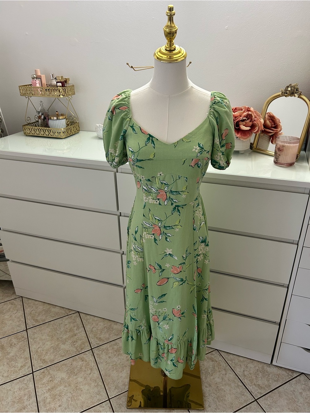 Green Floral Puff-Sleeve Midi Dress